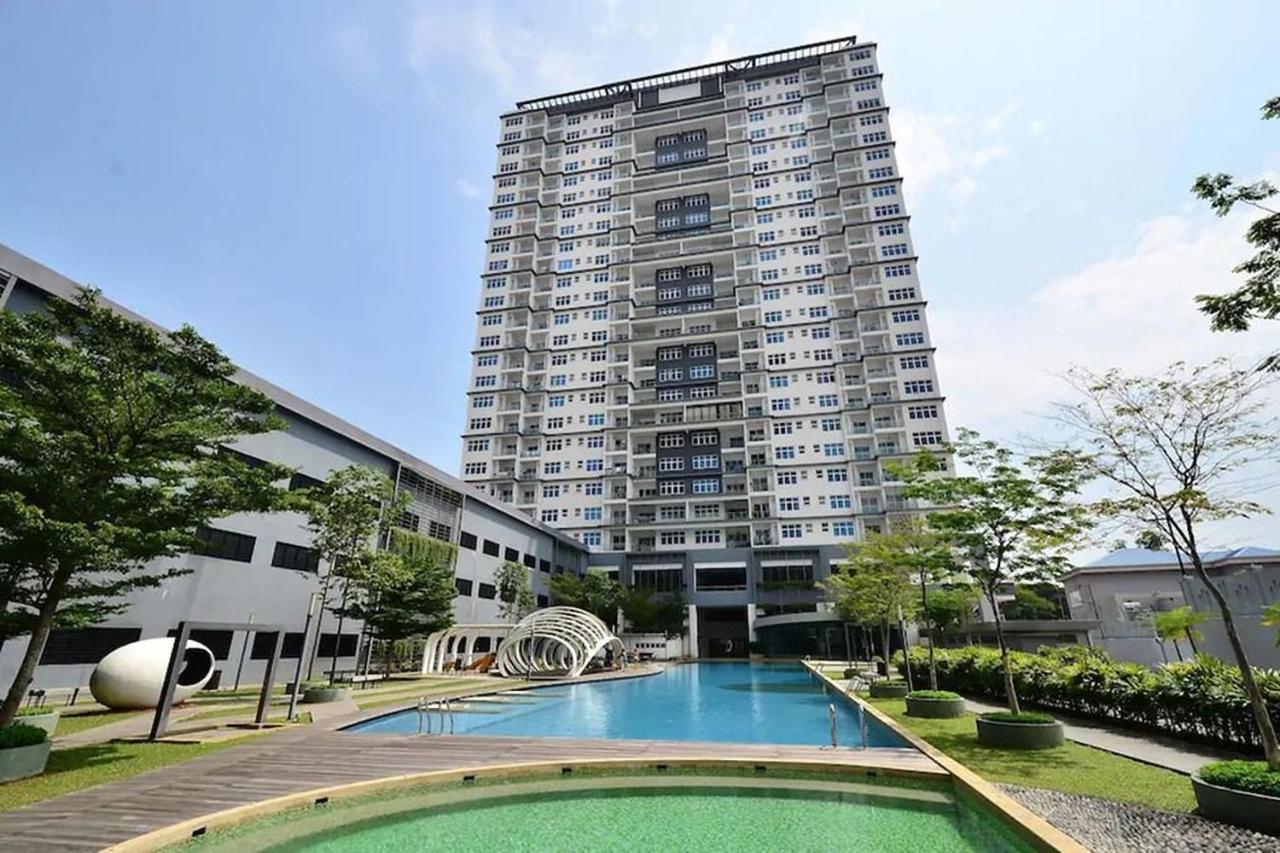 Puchong Skypod Residence, 1-5 Pax With Balcony Unit, Walking Distance To Ioi Mall, 10Min Drive To Sunway Exterior photo